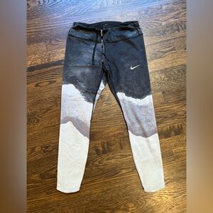 Unique Nike legging